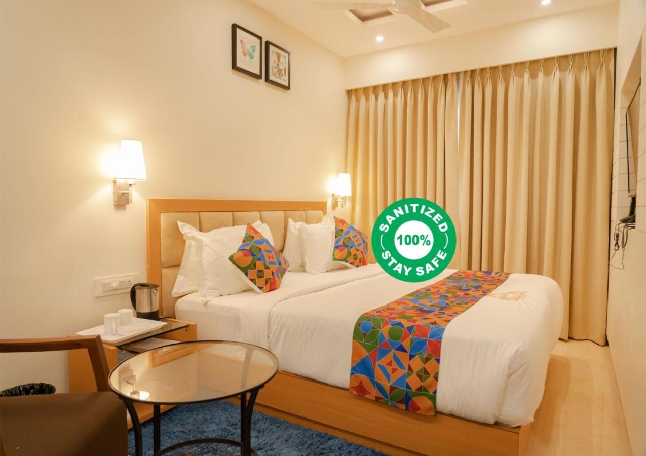 Kvr Capitol Suites Виджаявада Экстерьер фото